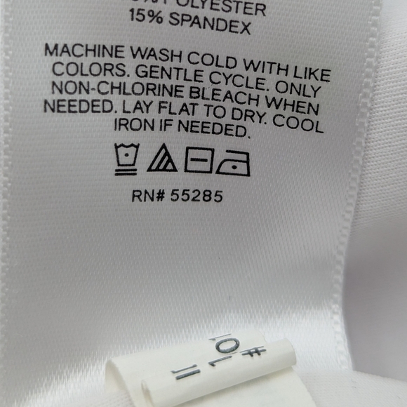 Express Body Contour Mock Neck Sleeveless Top White Minimalist Clean Girl Medium - Picture 4 of 11